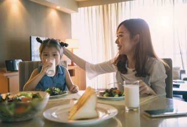 Nutrisi Terbaik Agar Tumbuh Kembang Anak Terbebas dari Alergi Susu Sapi